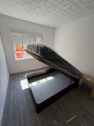 Canapé abatible blanco y negro