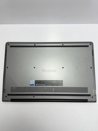 Dell Vostro 5568 i5 / 8Gb / 256Gb