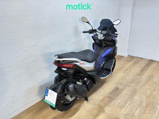 APRILIA SR GT 125