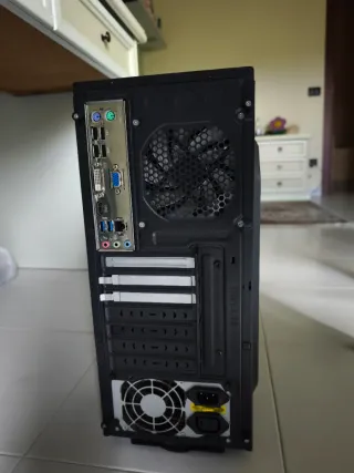 PC Desktop Nero/Rosso