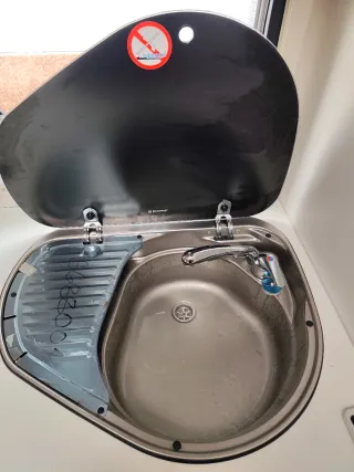 Caravana Adria Aviva 495