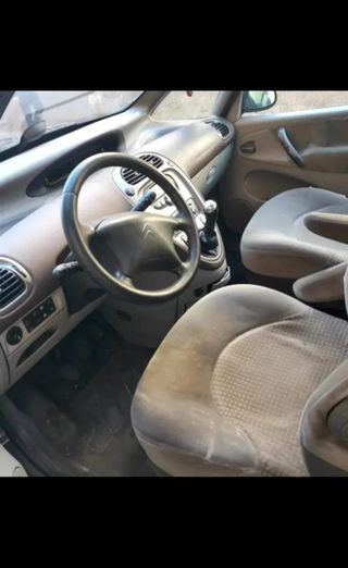Citroen C4 Picasso 2006 cambio nombre incluido