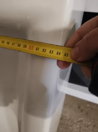 Lavabo de cerámica blanco