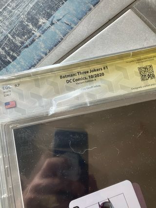 Fumetto certificato  Batman:Three Joker 1. Signed