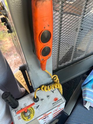 Rampa elevadora PMR para furgoneta