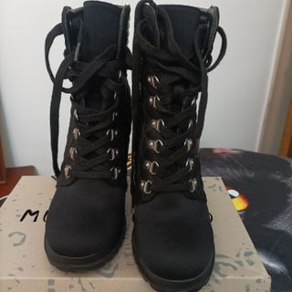 Botines negros tacón