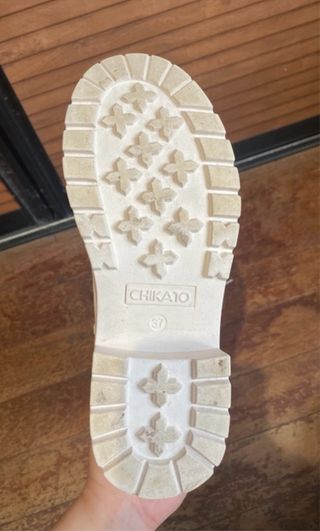 Botas altas Chika10 color crema