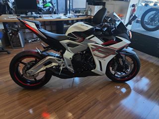 Moto Deportiva Zontes 703RR
