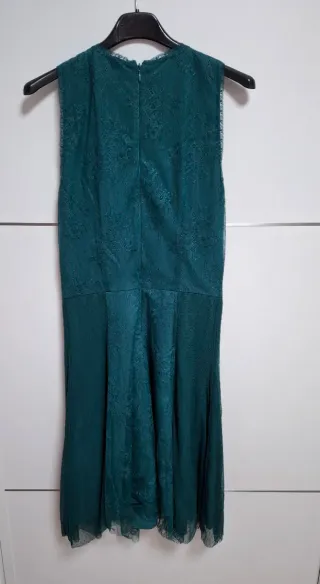 Vestido verde de encaje para fiesta