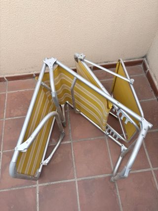 Tumbona de jardín amarilla