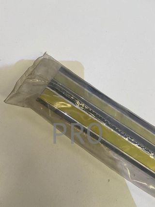 ORIGINAL MOLDURA PUERTA LATERAL 90332600