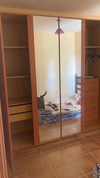 Armario dormitorio 2.5m x 2m