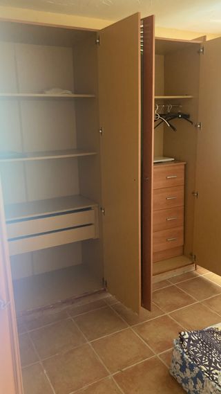 Armario dormitorio 2.5m x 2m