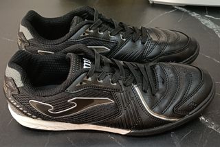 ZAPATILLAS JOMA TALLA 39 NUEVAS.