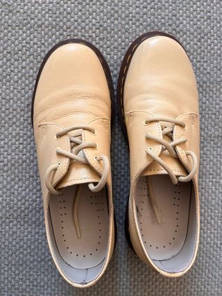 Dr. Martens Bajos Beige