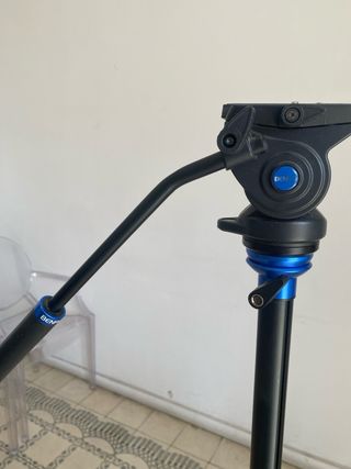 Trípode Benro Aero 4 Video Tripod Kit