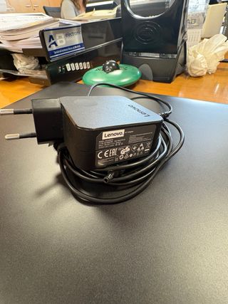 Ordenador portátil Lenovo negro/gris