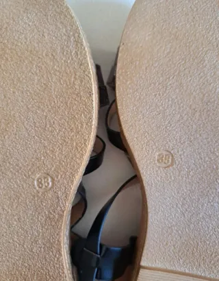 Sandalias Talla 38 Negro y Plata