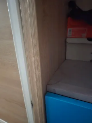 Cama Abatible con Armarios. Esta en buen estado.