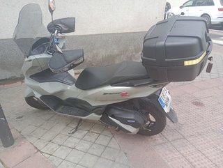 Honda PCX 125cc 2024 en Alquiler
