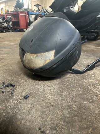 Portamaletas y maleta Kappa Honda CB 600