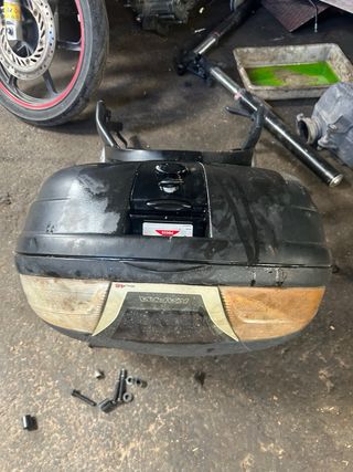 Portamaletas y maleta Kappa Honda CB 600