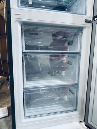 346.Frigorifico Combi Hisense Inox 2x60 Nuevo Tara