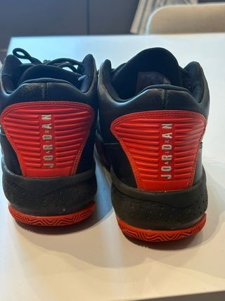 Nike Air Jordan Max Aura 2 Talla 43