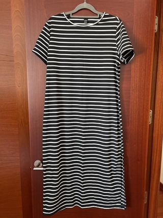 Vestido midi rayas blanco y negro