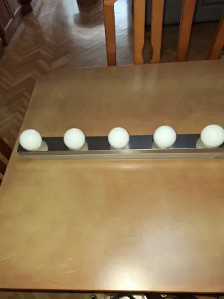 Luces Tocador Plateadas y Blancas