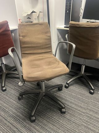 Sillas de oficina negras 40 sillas (por unidad)