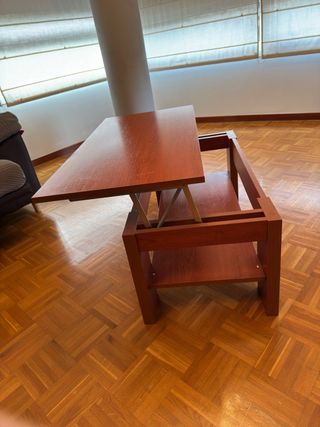 Mesa elevable de madera