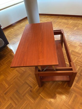 Mesa elevable de madera