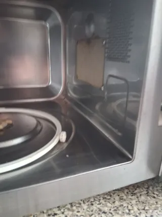 Horno Microondas Plateado