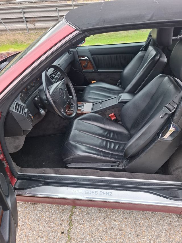 Mercedes-Benz  SL 320 R129