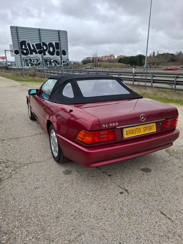 Mercedes-Benz  SL 320 R129