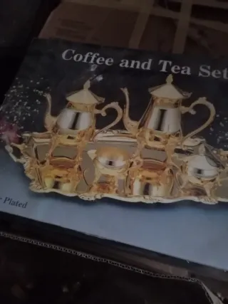 Set caffè e tè dorato