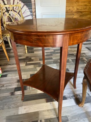 Mesa auxiliar vintage de madera