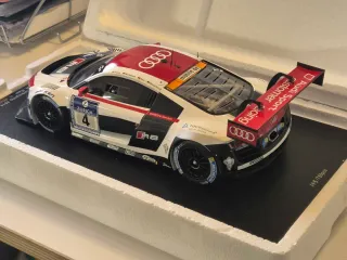 Audi R8 LMS ganador ADAC 24h Nürburgring 2014 1/18