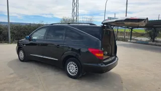 SsangYong Rodius 2009