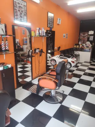 Mobiliario de barberia y peluquería