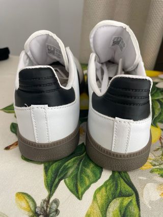 Adidas Samba Blancas y Negras
