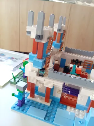 Lego Minecraft Castello di Ghiaccio 21186