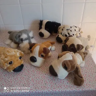 Colección de 7 Perritos Peluche