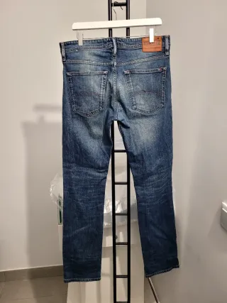 Jeans Tommy Hilfiger Azules Desgastados