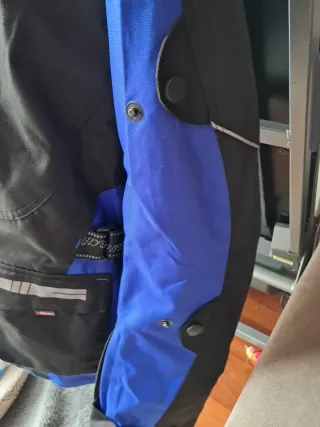 Chaqueta Moto Impermeable Negra y Azul