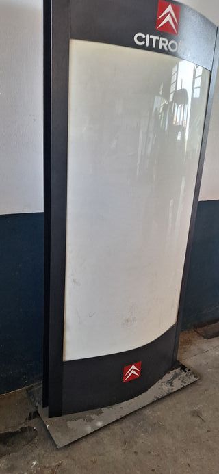 Expositor Publicitario Citroën