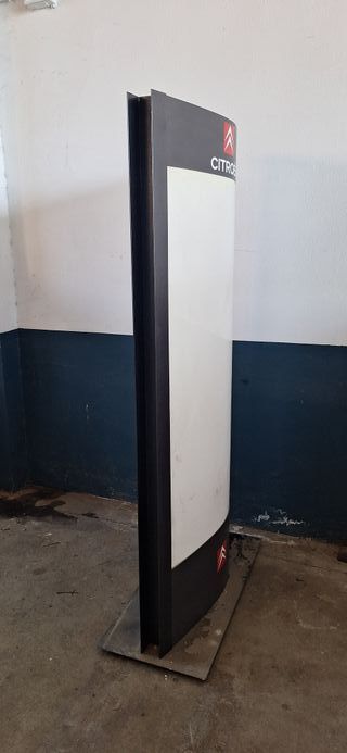 Expositor Publicitario Citroën