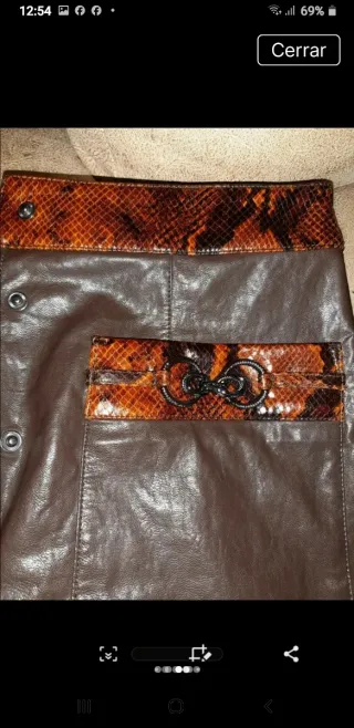 Falda Pinko Negra con Detalles Multicolor