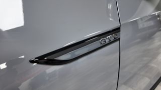 VOLKSWAGEN Golf RLine 2.0 TDI 110kW 150CV DSG